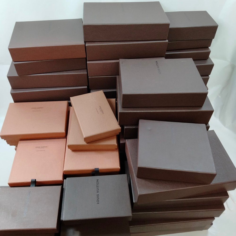 美品　ルイヴィトン　空箱　24個　まとめ売り お盆セール】j024【美品】ルイヴィトン 57.5×13.5×14.5㎝ LOUIS