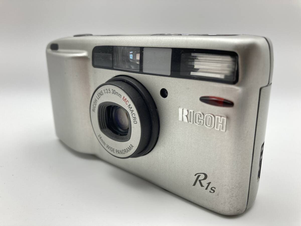 RICOH R1s コンパクトカメラ シルバー RICOH R1s コンパクトカメラ シルバー Ricoh R1s｜レトロカメラ