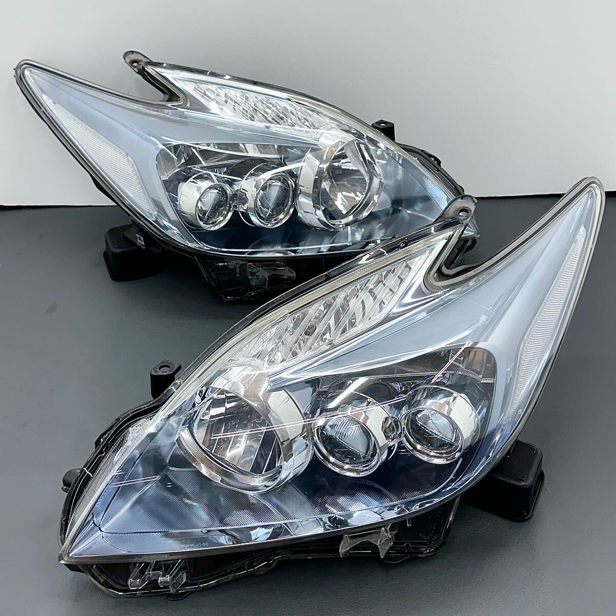 トヨタ　プリウス　30 純正ヘッドライト　左右セット　中古品　KOITO 2025年最新】Yahoo!オークション -koito 47-30の中古品・新品