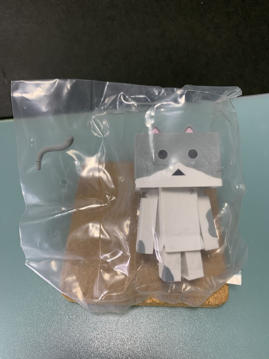 bicolor(gray) ニャンボー figure collection フィ