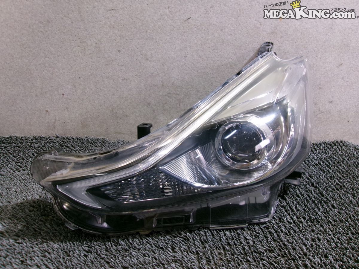 2025年最新】Yahoo!オークション -プリウスα ヘッドライト 後期