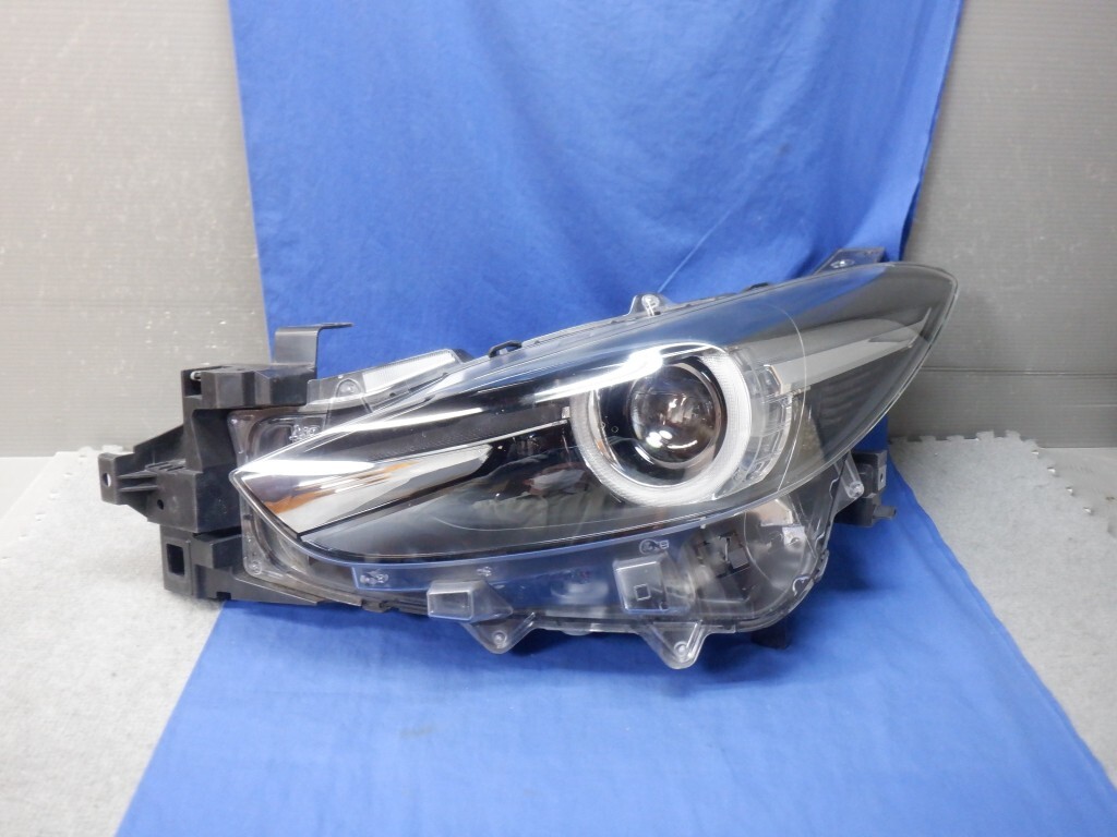 アクセラ ヘッドライトの値段と価格推移は？｜45件の売買データ