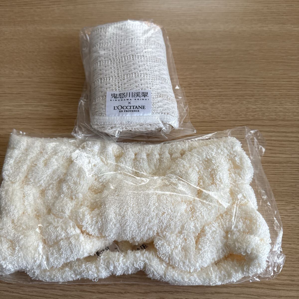 ロクシタン　鬼怒川温泉　ヘアターバン，ボディタオルセット　非売品 新品　a