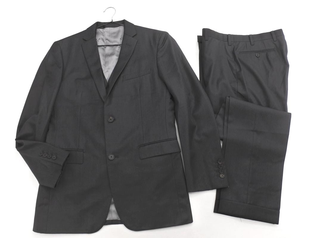 【希少】Burberry スーツ3点セット AB5 メンズ 高級スーツ BURBERRY（スーツジャケット）のフリマアイテム一覧