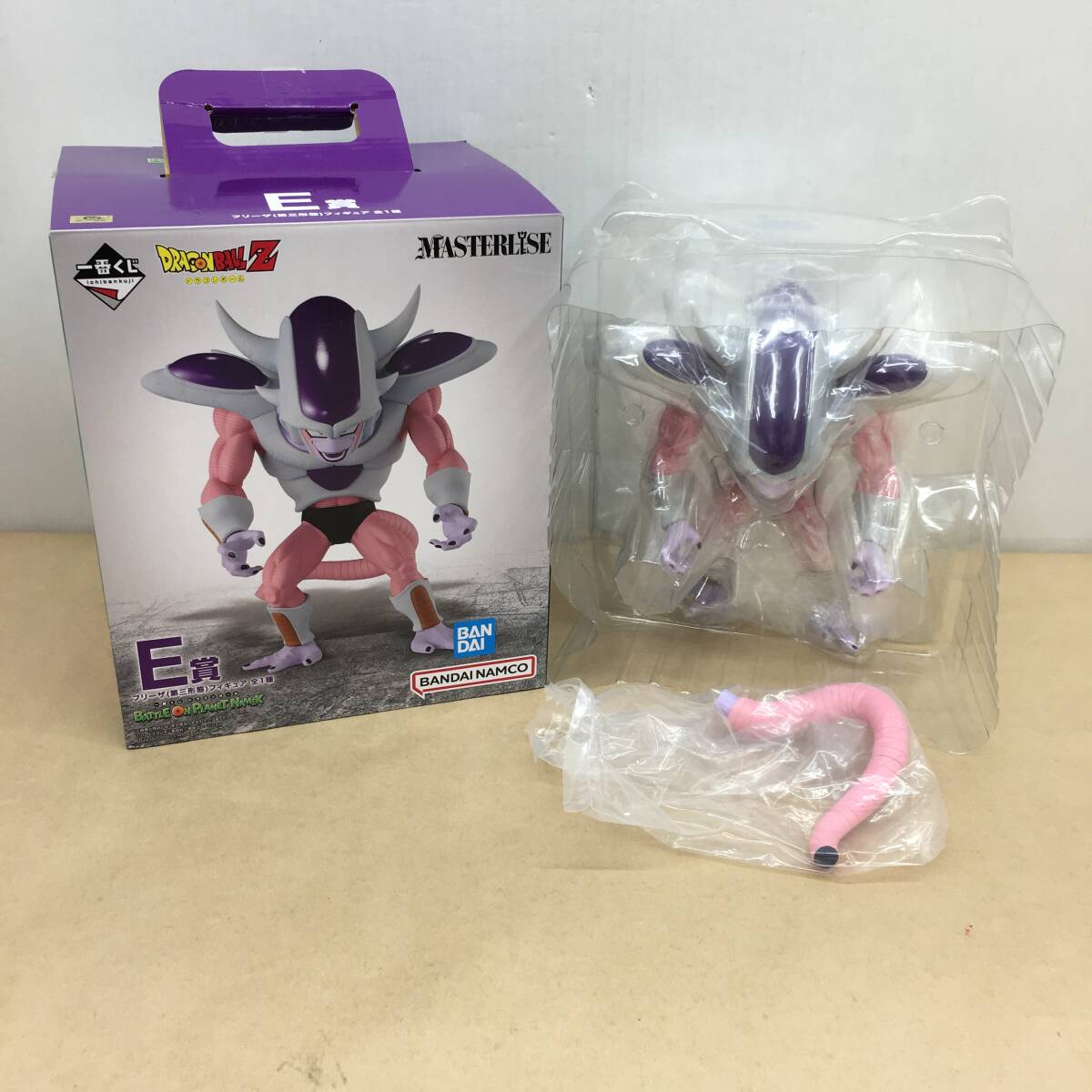 Yahoo!オークション -「フリーザ第三形態」(フィギュア) の落札