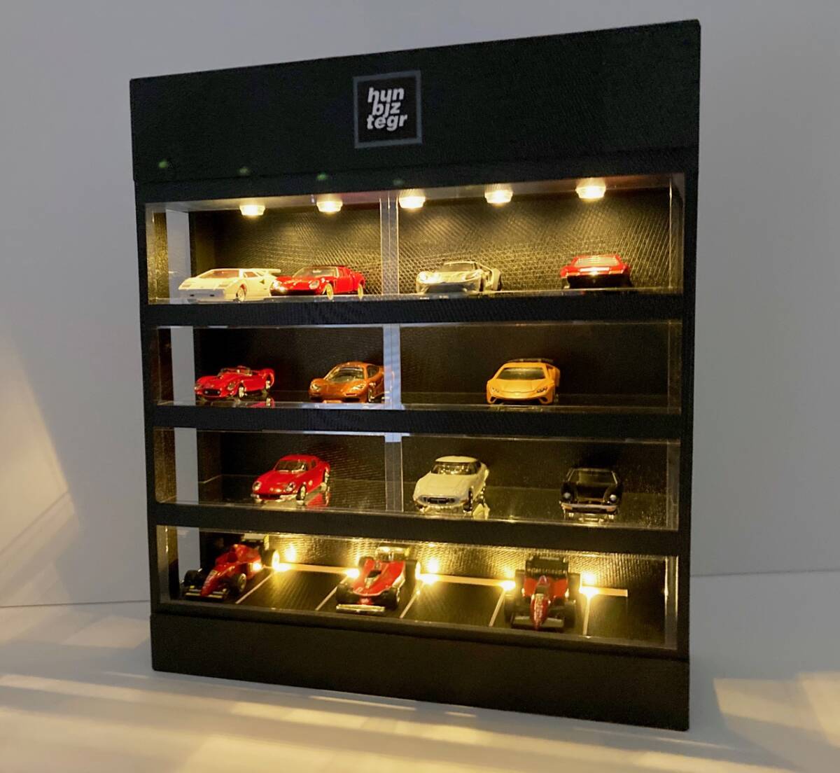 【未開封】ホットウィール ディスプレイケース ホットウィール ディスプレイケース LEDライトトイザらス限定