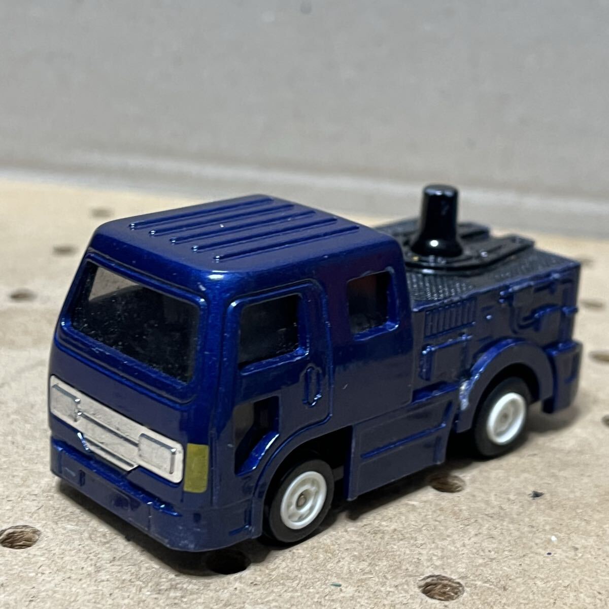 B/Oトミカ モータートミカ ブルドーザ運搬車 B/Oトミカ モータートミカ ブルドーザ運搬車