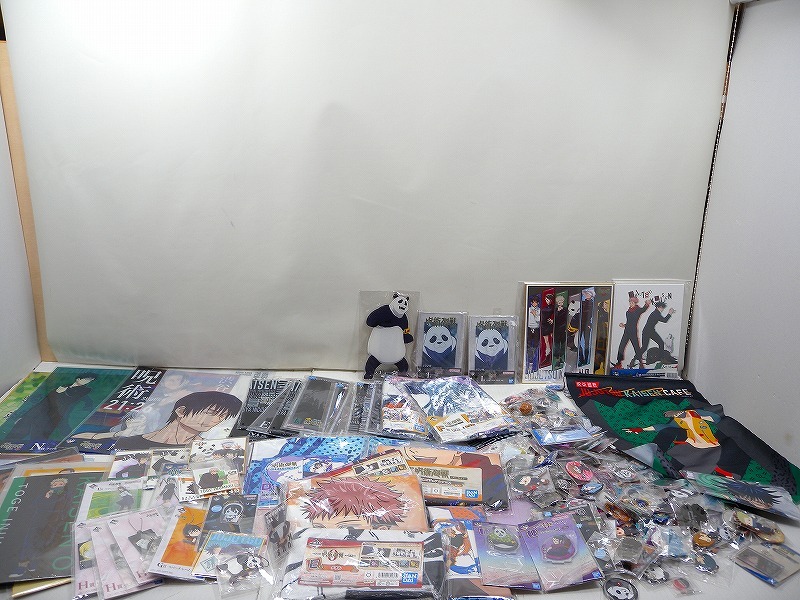 呪術廻戦　グッズ　大量まとめ売り Yahoo!オークション -「呪術廻戦 グッズ まとめ売り」(コミック