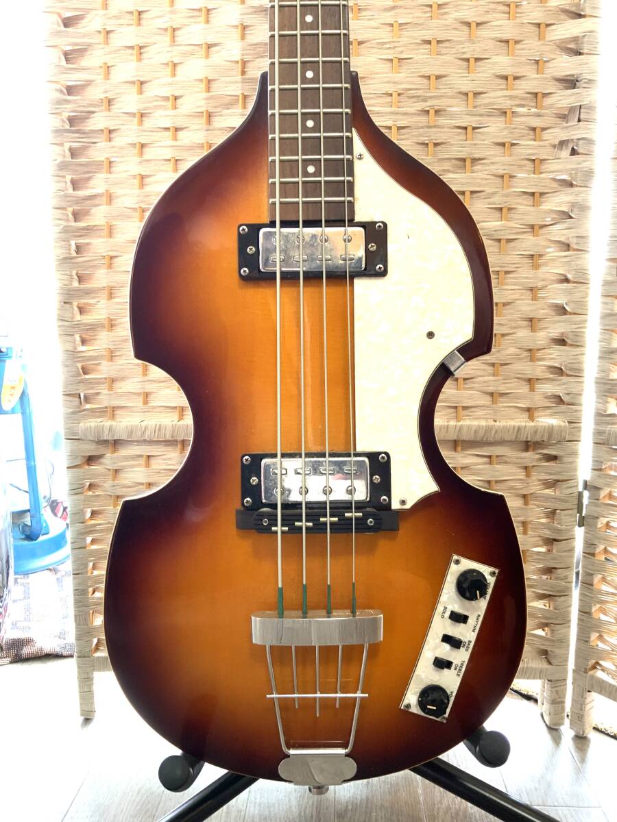 ブランド不明　ビンテージ　バイオリンベース　音出しOK そこそこ美中古品 ブランド不明 ビンテージ バイオリンベース 音出しOK そこそこ美