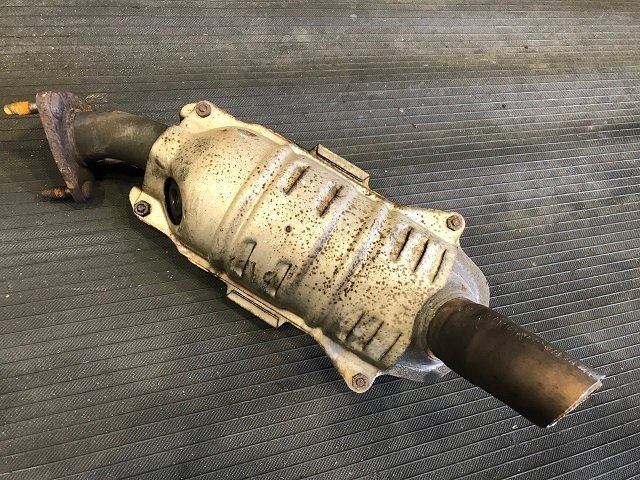 ホンダ　GD1 L13A フィット　キャタライザー Yahoo!オークション -「l13a 触媒」の落札相場・落札価格
