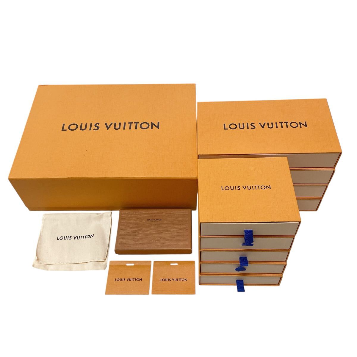 【価格変更しました!】LOUISVUITTON　空箱　保存袋 価格変更しました!】LOUISVUITTON 空箱 保存袋 - メルカリ