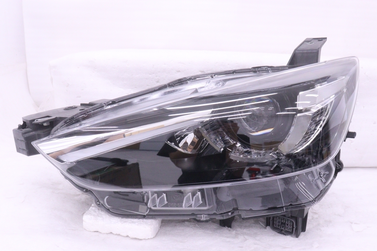 マツダ CX-3 2019年式 左 ベッドライト 美品 d10e-51040 マツダ CX-3 2019年式 左 ベッドライト 美品 d10e-51040 マツダ