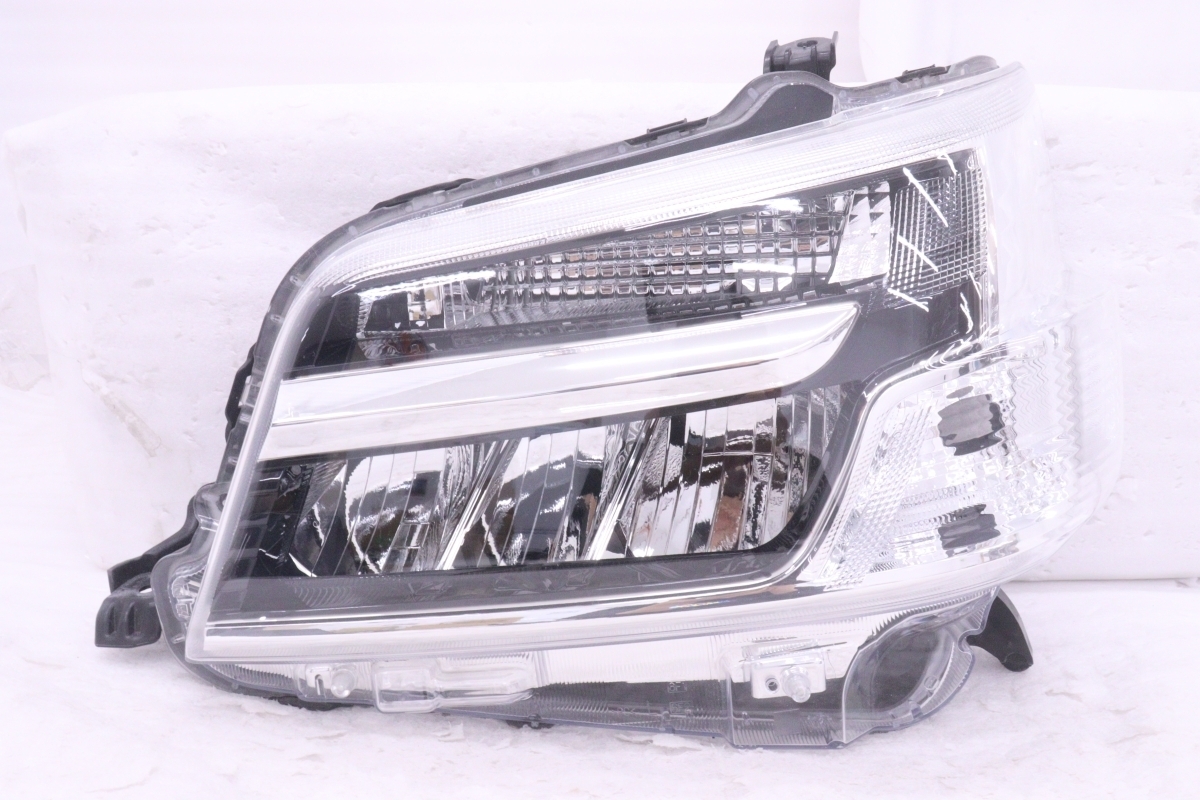 ハイゼットカーゴ　ヘッドライト左 ハイゼット カーゴ S321V S331V 後期 左 ヘッドライト ヘッド