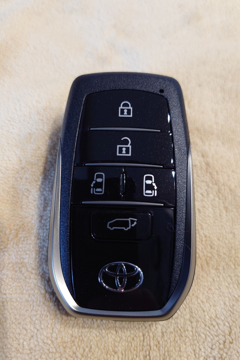 未使用品 トヨタ アルファード スマートキー 40系 純正 未使用品 トヨタ アルファード スマートキー 40系 純正 - メルカリ