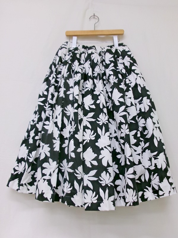 COMMEdesGARCONS 【未使用】不織布　花柄変形スカート COMMEdesGARCONS 【未使用】不織布花柄変形スカート
