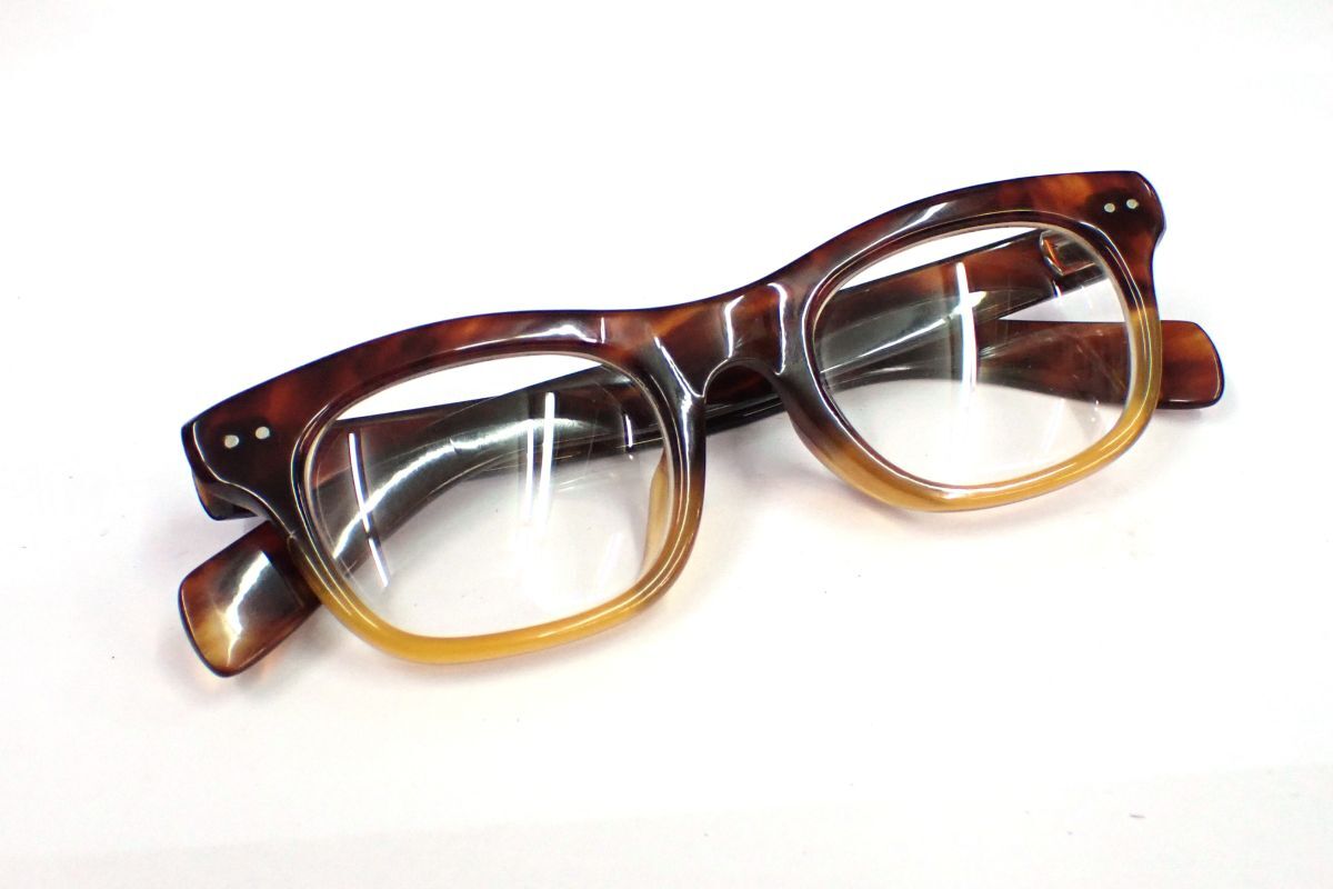 ATTRACT 鼈甲風セルフレーム 新品未使用品 ATTRACT 鼈甲風セルフレーム 新品未使用品