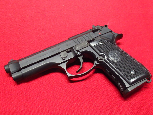 マルシン　モデルガン　ベレッタ92 2丁セット（シルバー、ブラック） マルシン モデルガン ベレッタ92 2丁セット（シルバー、ブラック