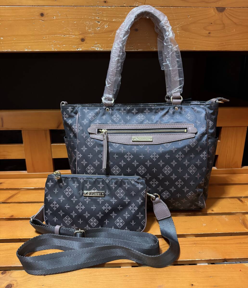 未使用✨ラシット ナイロンレザー　トートバッグ　ポーチ付き ナイロントートバッグ （トートバッグ）｜russet / ラシット