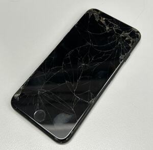 ■H104060:iPhone7 A1779 ドコモ ブラック 判定〇 画面割れ スマホ 電源・動作未確認 ジャンク
