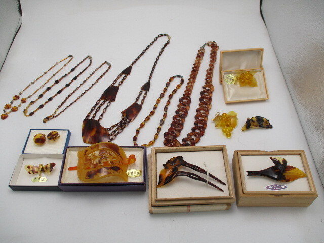 本鼈甲　べっ甲　銘の盆　和装小物　古美術品彫刻 細密細工　骨董　アンティーク 本鼈甲 べっ甲 銘の盆 和装小物 古美術品彫刻 細密細工 骨董