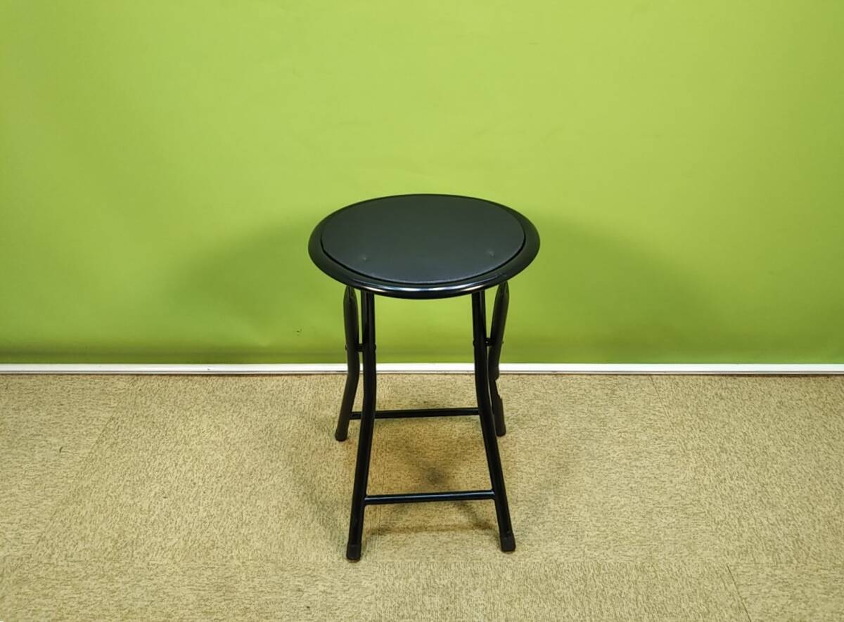 中古品　大量　丸椅子　パイプ椅子　20脚 Amazon.co.jp: パイプ椅子 【4脚】（オールブラック色