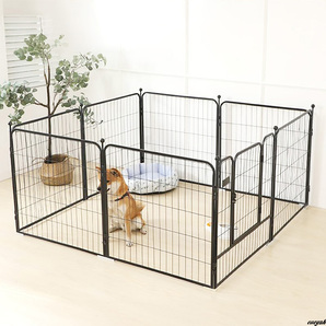 【自由に変形可能で、設置場所に合わせてカスタマイズできる】 ペットサークル 折りたたみ ペットフェンス 室内外兼用 中大型犬 安全