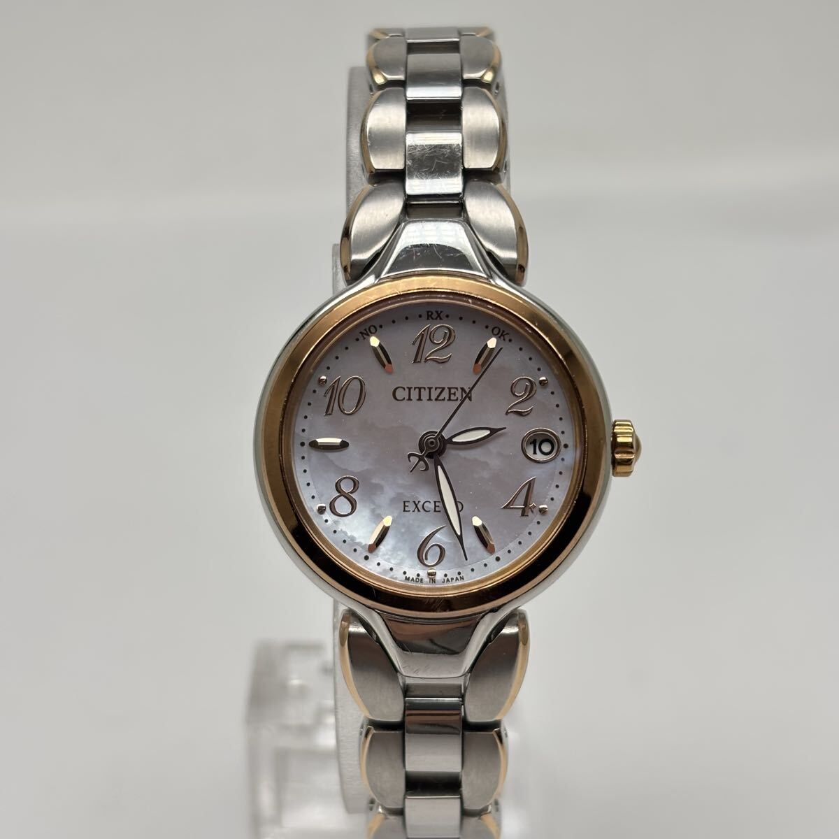 稼働品　CITIZEN エクシード　シェル文字盤　トノー　電波ソーラー CITIZEN シチズン エクシード 12Pダイヤ H060-T022634 シェル