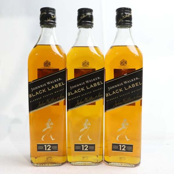 ジョニーウォーカー Swing＆黒ラベル 3本セット 700ml　未開栓 ジョニーウォーカー Swing＆黒ラベル 3本セット 700ml 未開栓