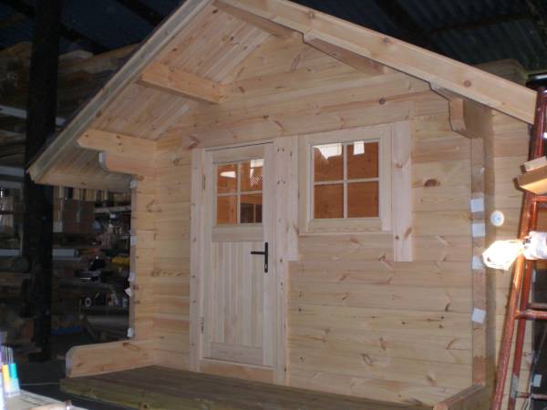 【ログハウスページ】購入前に取引ページご覧ください。 BESS〉の「栖ログ」は、小屋で、平屋で、ログハウス。小さく