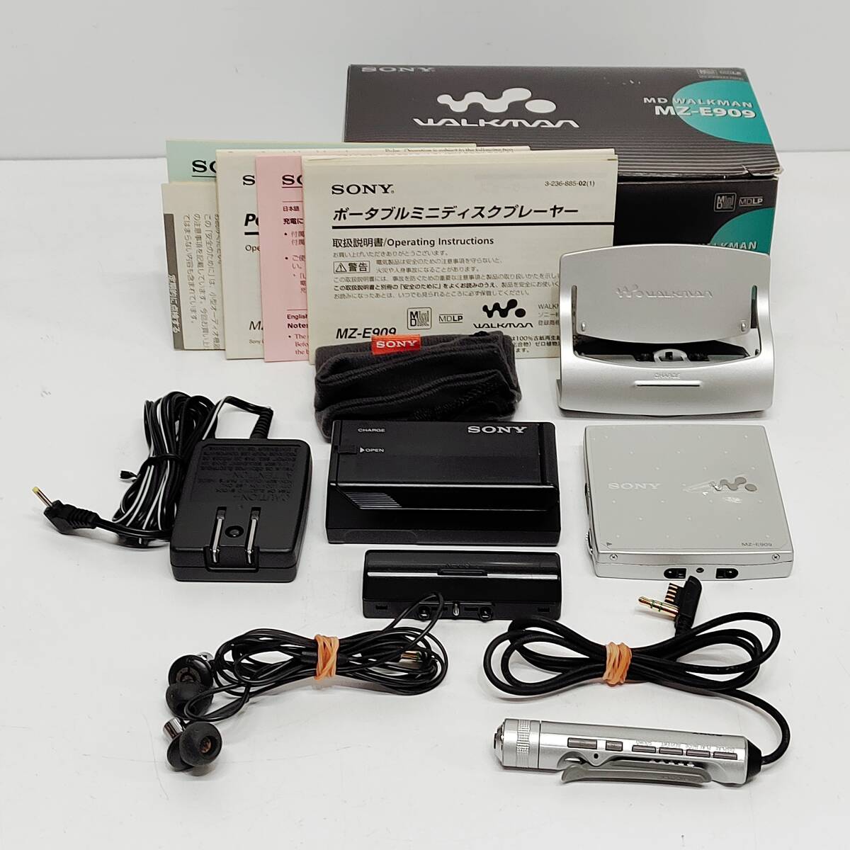 ポータブルプレーヤー SONY MD WALKMAN MZ-909 Amazon | SONY ソニー MZ-E909 ブルー MDウォークマン