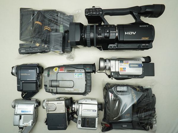 【値下げ可】SONY DCR-PC350 ビデオカメラ 別売付属品等多数あり 値下げ可】SONY DCR-PC350 ビデオカメラ 別売付属品等多数あり
