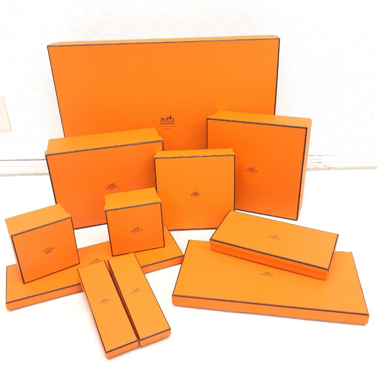 美品　お買い得！　エルメス　空箱　サイズ色々20箱セット　リボン5本付き 2025年最新】エルメス空箱の人気アイテム - メルカリ