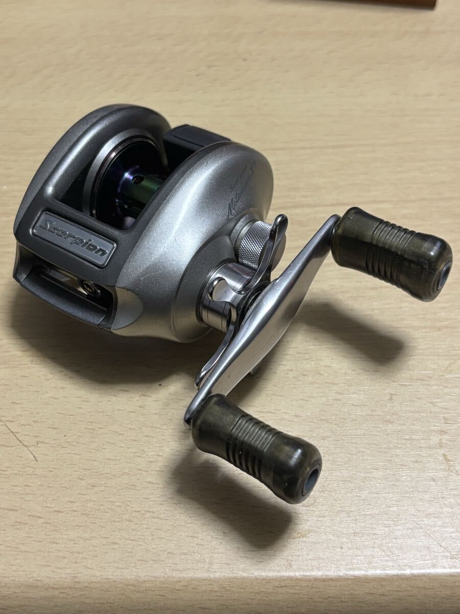 19スコーピオン 左巻き HG シマノ】スコーピオン［Scorpion］シリーズ対応 ベイトリール