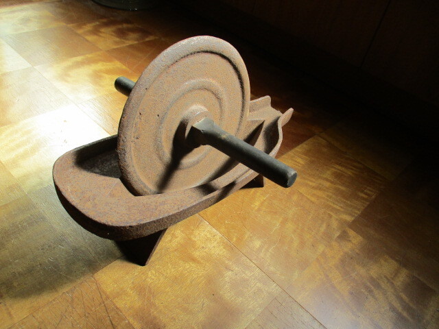 薬研　やげん　鉄製　調剤道具　古民具民芸 薬研 やげん 鉄製 調剤道具 古民具民芸 （古道具骨董アンティーク