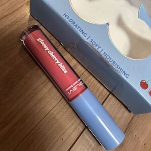 【●送料無料●即決】ハワイにて購入 2025 かわいい リップグロス 化粧品 リップクリーム 口紅 ティント