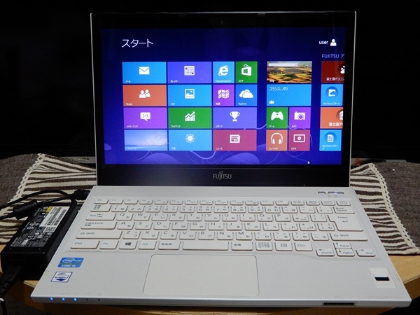 富士通 FMV LIFEBOOK SH54/K 今までに発表した主な製品（ノートブックPC LIFEBOOK（ライフ