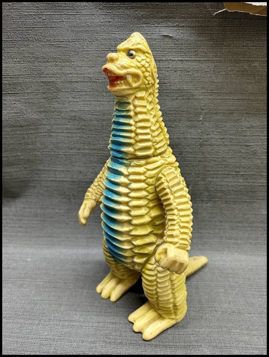 当時物　マルサン　怪獣　レッドキング　ソフビ Yahoo!オークション - 当時物 マルサン レッドキング ソフビ 怪獣 ウル