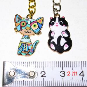 【エナメル 猫チャーム キーリング J】キーホルダー 猫 ねこ バッグチャーム かわいい 可愛い 癒し 癒し系 キャット CAT レディース