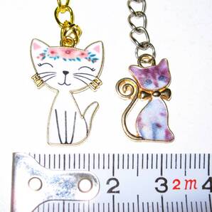 【エナメル 猫チャーム キーリング Q】キーホルダー 猫 ねこ バッグチャーム かわいい 可愛い 癒し 癒し系 キャット CAT レディース 小物