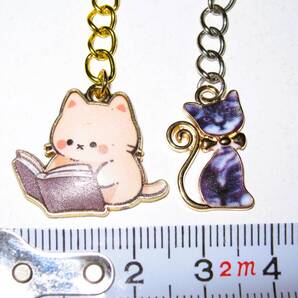 【エナメル 猫チャーム キーリング W】キーホルダー 猫 ねこ バッグチャーム かわいい 可愛い 癒し 癒し系 キャット CAT レディース メンズ