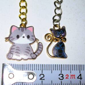 【エナメル 猫チャーム キーリング Y】キーホルダー 猫 ねこ アクセサリー かわいい 可愛い 癒し レディース メンズ 小物 カジュアル