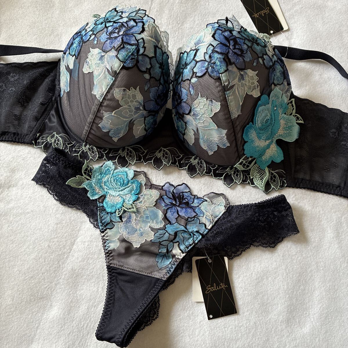 2025年最新】Yahoo!オークション -ワコール サルート セットの