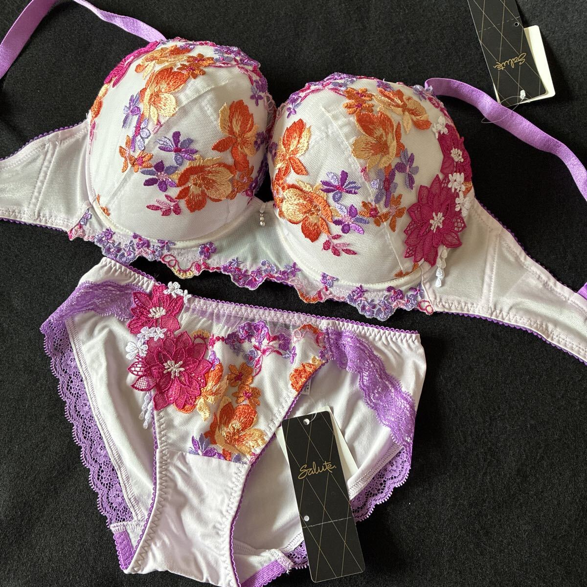 サルート 11G I75 ソングセット 新品未使用品 Wacoal - サルート 愛人 復刻版 C75&ソングM KO P-up 店舗限定