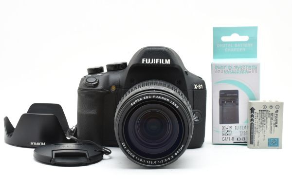美品　富士フィルム　 FUJIFILM 　X-S1 富士フイルム、26倍マニュアルズーム塔載「FUJIFILM X-S1