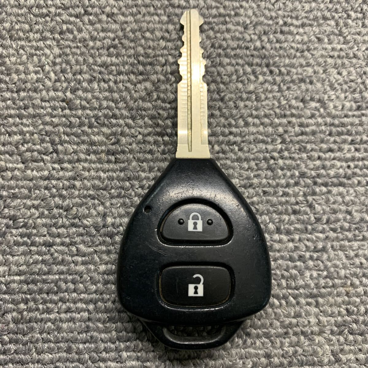 未使用　保管品　ヤリス　トヨタ　純正　キーレス　本体　２ボタン　5本 2025年最新】Yahoo!オークション -ヤリス キーレスの中古品