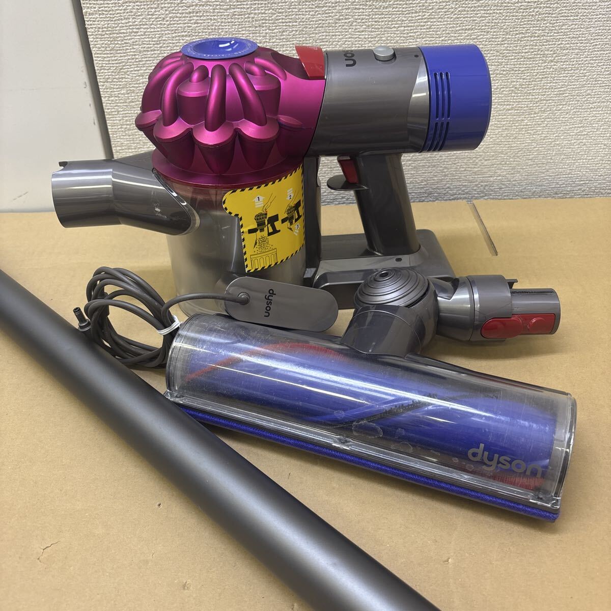 ジャンク品dyson 掃除機本体sv07/sv10 など 18台 まとめ ジャンク品dyson 掃除機本体sv07/sv10 など 18台 まとめ