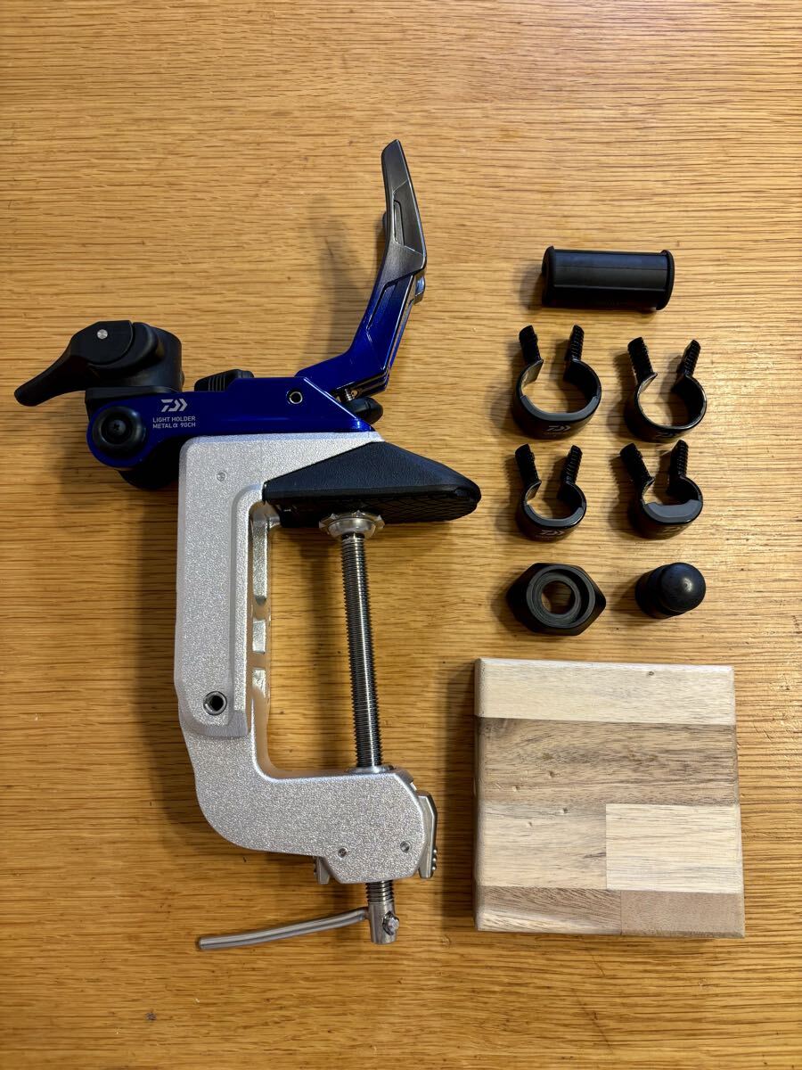 Yahoo!オークション -「ライトホルダーメタル 90ch」の落札相場・落札価格