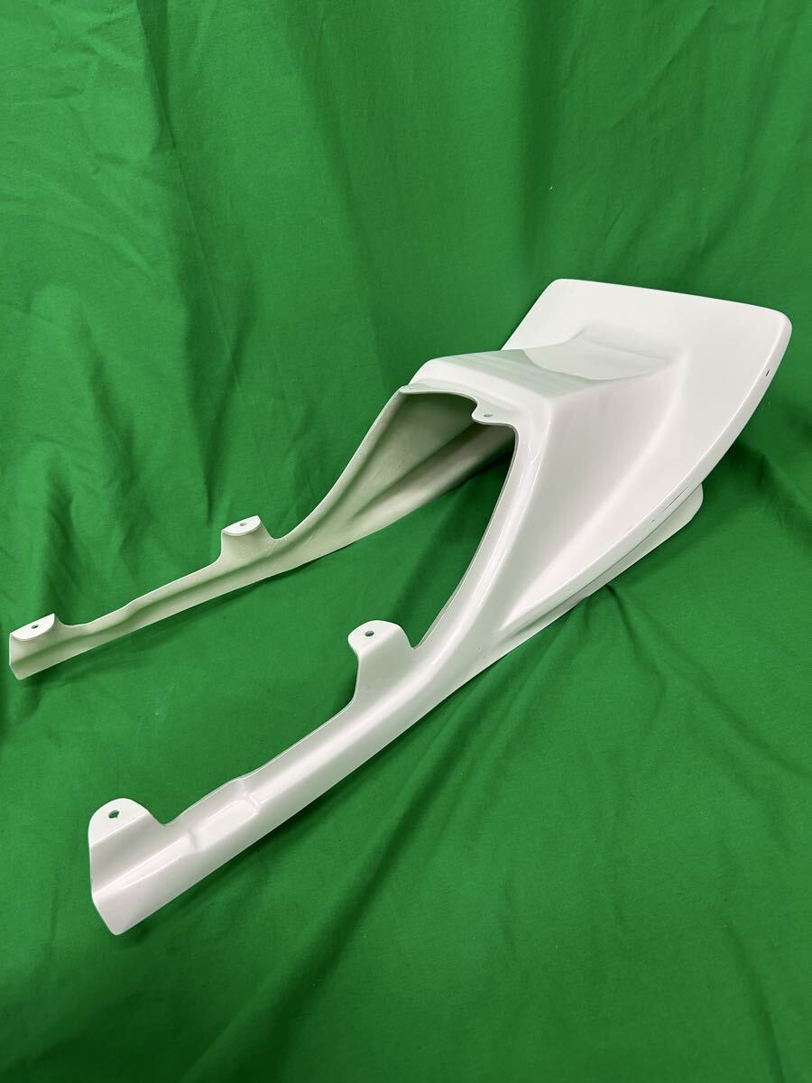 スーパーホーク3 cb400n純正テールカウル cb250n cb400n スーパーホーク3 羽テール テールカウル - メルカリ