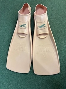 GULL★MEW★中古フルフットラバーフィン★Mサイズ★ブーツサイズ23-24cm★素足25-26cm★ピンク★処分特価!