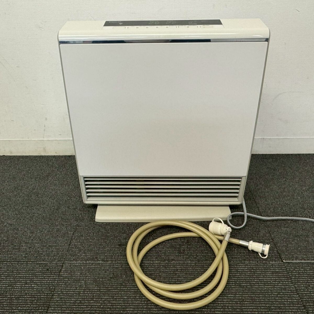 大阪ガス　ガスファンヒーター 　　　　　　 及び8mホース　美品 楽天市場】ガスファンヒーター ホース 大阪ガスの通販